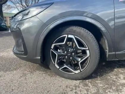 Photo 11 Ford Kuga  2.5 Duratec 180ch Hybrid FlexiFuel ST-Line Powershift