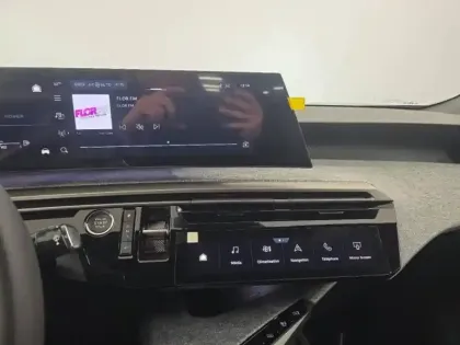 Photo 13 Peugeot 3008  1.2 Hybrid 145ch Allure e-DCS6