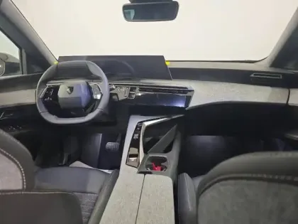 Photo 11 Peugeot 3008  1.2 Hybrid 145ch Allure e-DCS6