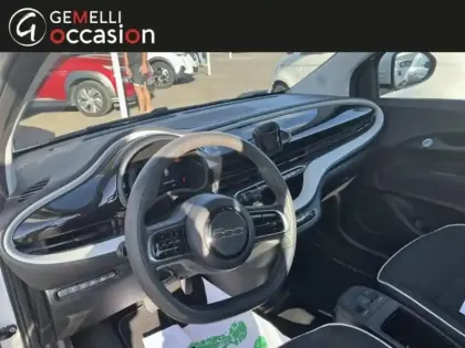 Photo 9 Fiat 500  e 95ch Action