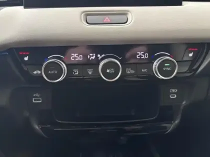 Photo 13 Honda HR-V  1.5 i-MMD 131ch e:HEV Advance Style