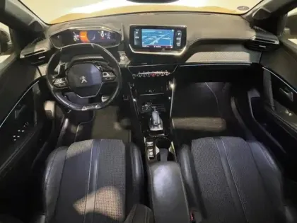 Photo 6 Peugeot 208  1.2 130 GT EAT8 i-cockpit GPS Camera led