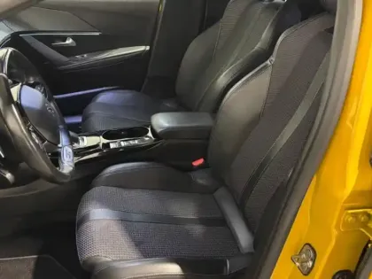 Photo 9 Peugeot 208  1.2 130 GT EAT8 i-cockpit GPS Camera led