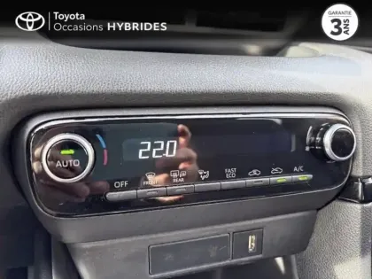 Photo 13 Toyota Yaris  116h Design 5p MY22