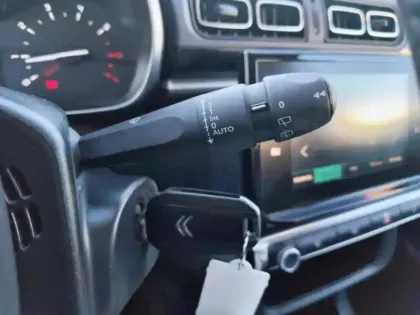 Photo 14 Citroën C3  PureTech 82ch Shine