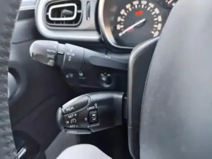 Photo 13 Citroën C3  PureTech 82ch Shine