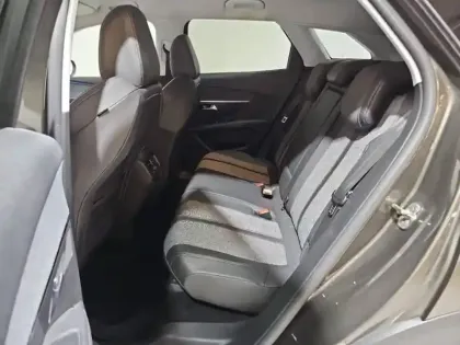 Photo 6 Peugeot 3008  1.5 BlueHDi 130ch E6.c Allure S&S