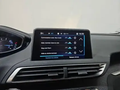Photo 14 Peugeot 3008  1.5 BlueHDi 130ch E6.c Allure S&S