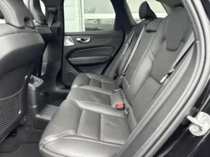 Photo 9 Volvo Xc60  T6 Hybride Rechargeable 350ch Ultra Style Dark Geartronic 8 AWD