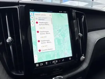 Photo 8 Volvo Xc60  T6 Hybride Rechargeable 350ch Ultra Style Dark Geartronic 8 AWD