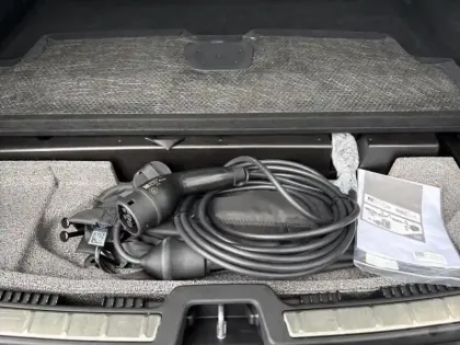 Photo 13 Volvo Xc60  T6 Hybride Rechargeable 350ch Ultra Style Dark Geartronic 8 AWD