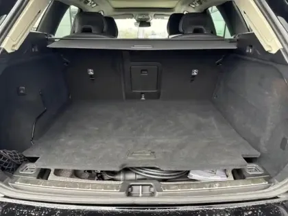 Photo 14 Volvo Xc60  T6 Hybride Rechargeable 350ch Ultra Style Dark Geartronic 8 AWD