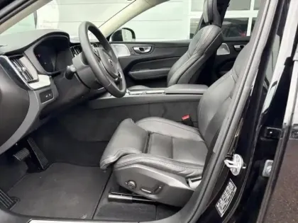 Photo 5 Volvo Xc60  T6 Hybride Rechargeable 350ch Ultra Style Dark Geartronic 8 AWD