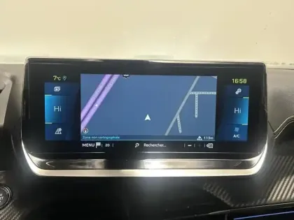 Photo 12 Peugeot 2008  e- 136ch GT