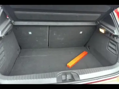 Photo 11 Renault Clio  1.6 E-Tech 145ch full hybrid Evolution - 24