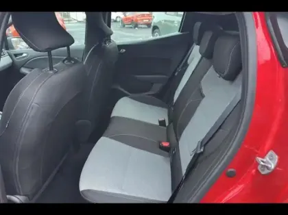 Photo 10 Renault Clio  1.6 E-Tech 145ch full hybrid Evolution - 24