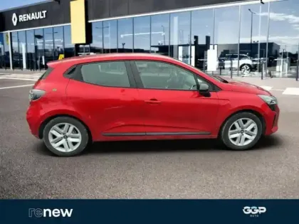 Photo 6 Renault Clio  1.6 E-Tech 145ch full hybrid Evolution - 24