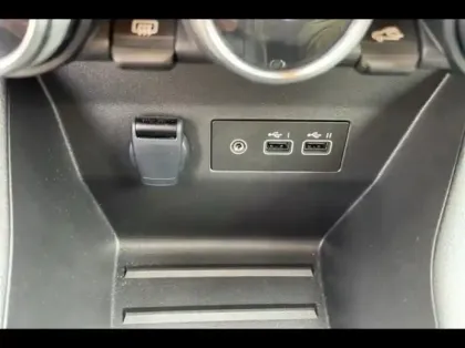 Photo 12 Renault Clio  1.6 E-Tech 145ch full hybrid Evolution - 24