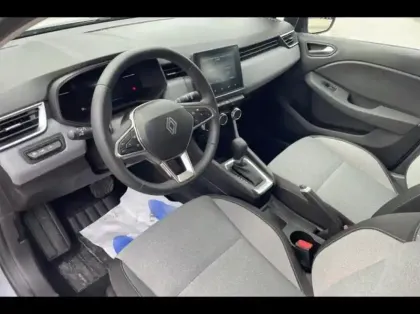 Photo 8 Renault Clio  1.6 E-Tech 145ch full hybrid Evolution - 24