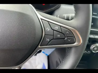 Photo 14 Renault Clio  1.6 E-Tech 145ch full hybrid Evolution - 24