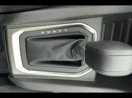 Photo 13 Renault Clio  1.6 E-Tech 145ch full hybrid Evolution - 24