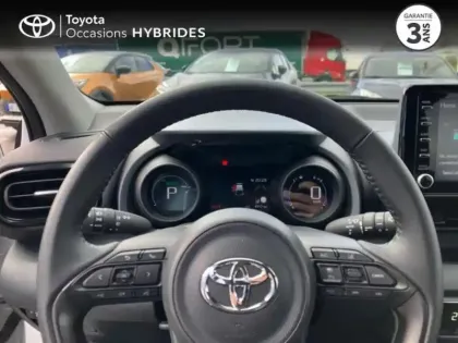Photo 12 Toyota Yaris  116h Design 5p MY22
