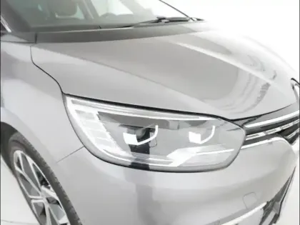 Photo 8 Renault Scenic Grand  1.3 TCe 140ch Techno EDC 7 places