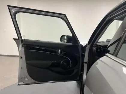 Photo 6 Mini Mini  5 Portes Cooper 136ch Edition Premium Plus BVA7