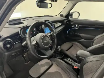 Photo 7 Mini Mini  5 Portes Cooper 136ch Edition Premium Plus BVA7