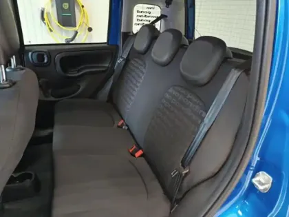 Photo 9 Fiat Panda  Pandina 1.0 65ch BSG S&S Hybrid Cross