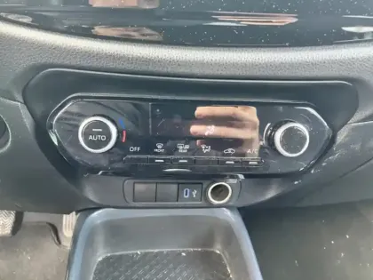 Photo 14 Toyota Aygo 1.0 VVT-i 72 Design / Pack ZEN Radars