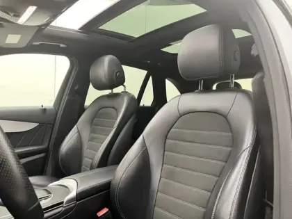 Photo 14 Mercedes Classe GLC SUV 300e 4MATIC AMG Line