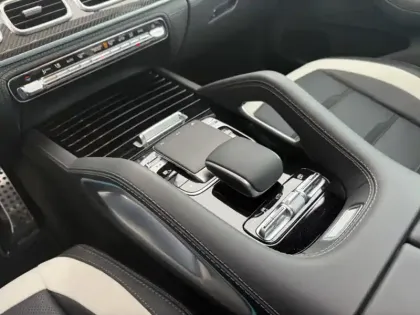 Photo 26 Mercedes Classe E AMG 63 S 4MATIC+