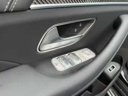 Photo 17 Mercedes Classe E AMG 63 S 4MATIC+