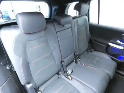 Photo 16 Mercedes Classe B 250+ AMG Line