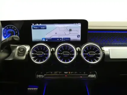 Photo 10 Mercedes Classe B 250+ AMG Line