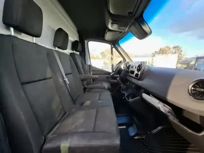 Photo 10 Mercedes Sprinter 514 Châssis cab 37 3,5t Propul.