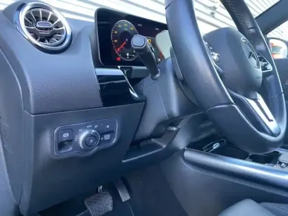 Photo 10 Mercedes GLA 250 e Progressive Line