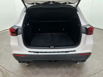 Photo 9 Mercedes GLA 200 d Progressive Line