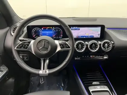 Photo 19 Mercedes GLA 200 d Progressive Line