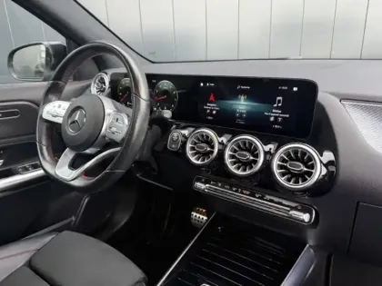 Photo 7 Mercedes GLA 200 AMG Line