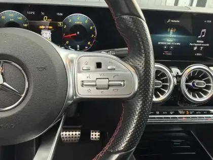 Photo 22 Mercedes GLA 200 AMG Line