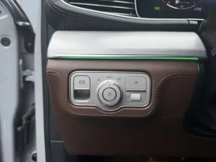 Photo 25 Mercedes GLE 350 de Hybrid EQ 4MATIC AMG Line SUV/1