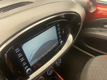 Photo 16 Toyota Aygo 1.0 VVT-i 72 Design pack zen