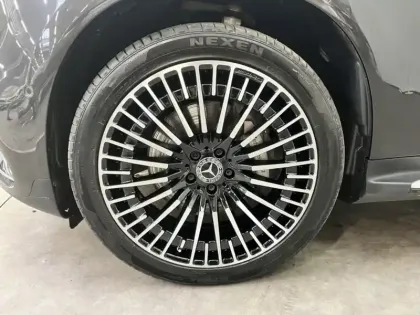 Photo 8 Mercedes EQC 400 4MATIC AMG line