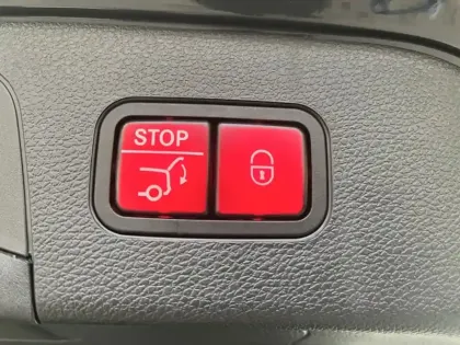 Photo 18 Mercedes EQC 400 4MATIC AMG line