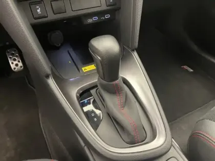 Photo 17 Toyota Yaris Hybride 1.5 130H GR SPORT PACK TECHNO + TOIT PANO