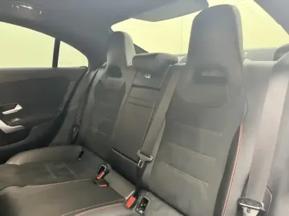 Photo 12 Mercedes CLA Coupé 200 d AMG Line