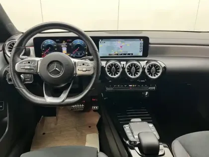 Photo 18 Mercedes CLA Coupé 200 d AMG Line