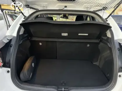 Photo 9 Toyota Yaris Hybride 116h Dynamic